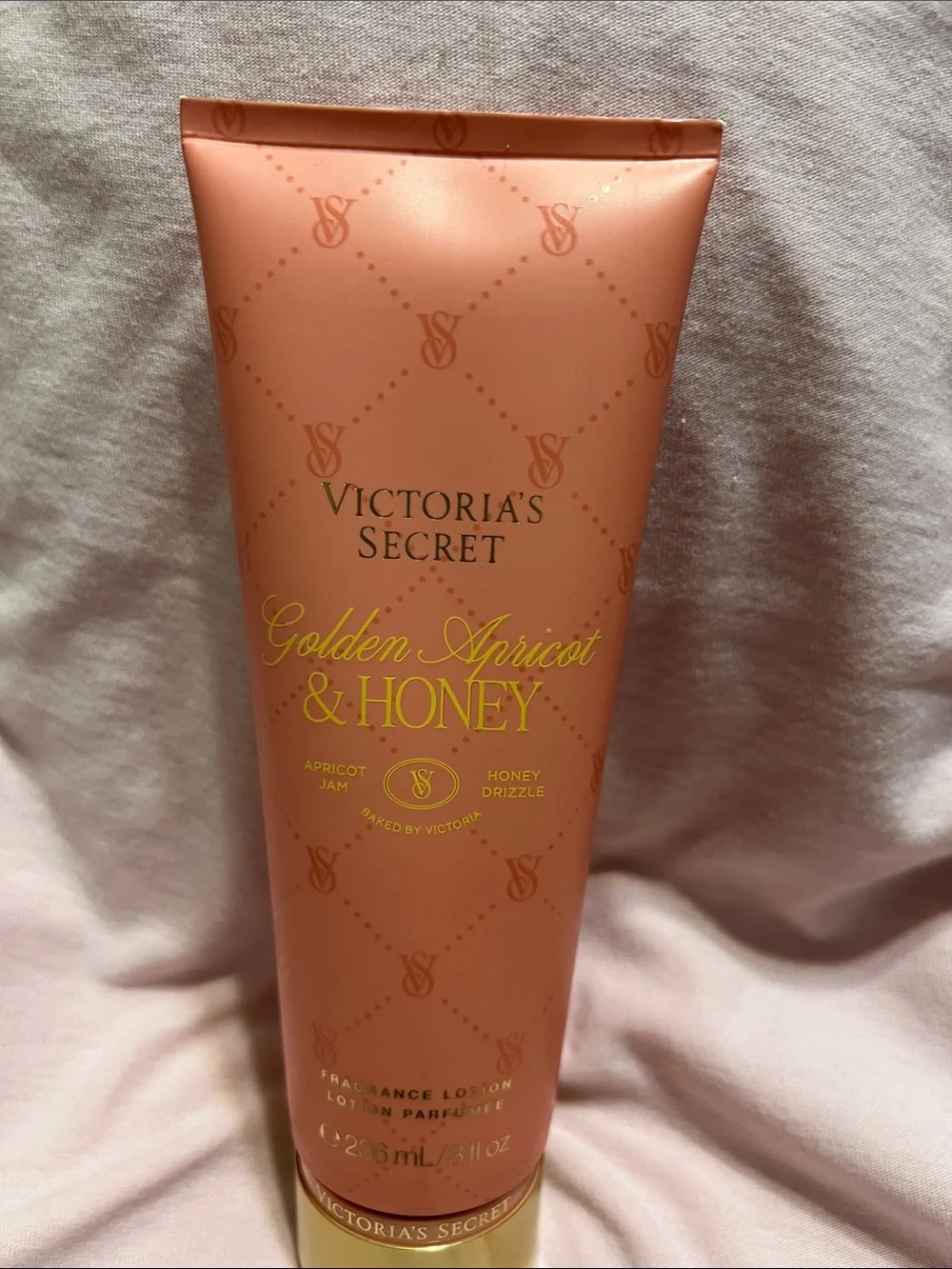 Victoria's Secret Golden Apricot & Honey Lotion - Coral Pink